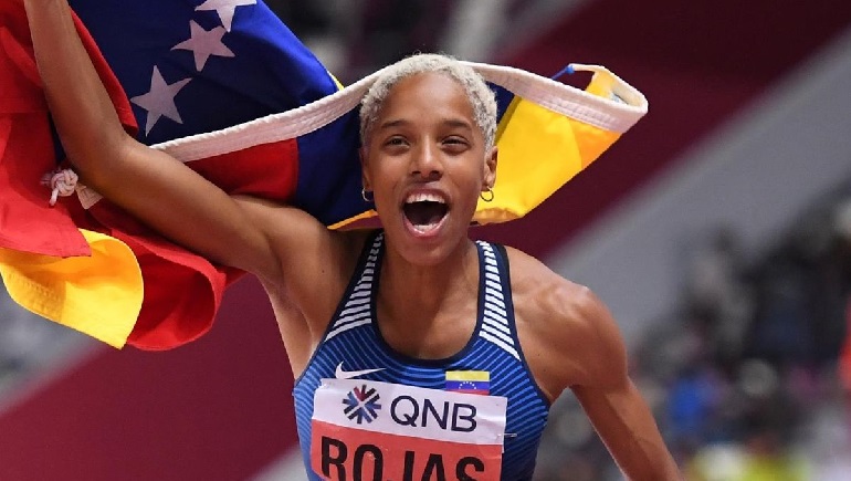 Venezuela’s Yulimar Rojas breaks the world record in the triple jump