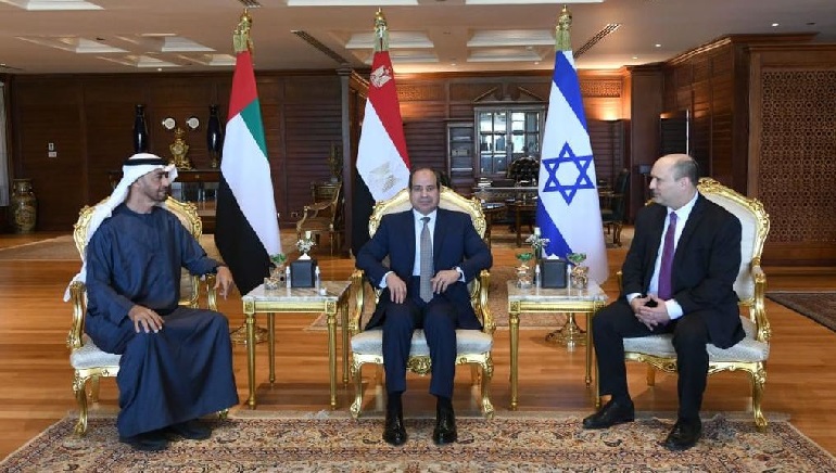 Israeli PM, UAE de facto ruler hold talks with el-Sisi in Egypt