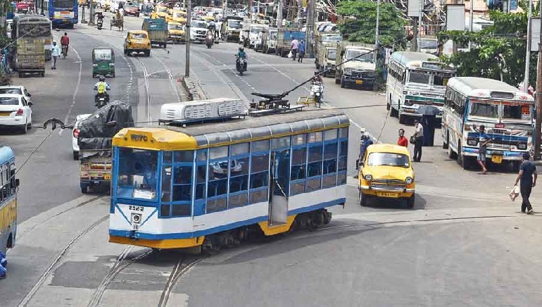 Kolkata is praised by a United Nations panel for its public transportation system
