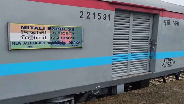 New passenger train service between India and Bangladesh officially start