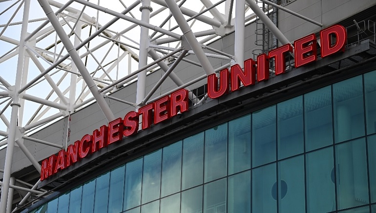 Qatar Consortium Bids for Total Control of Manchester United