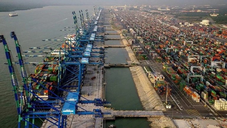 Malaysia Plans $8.5 Billion Port to Boost Future Growth