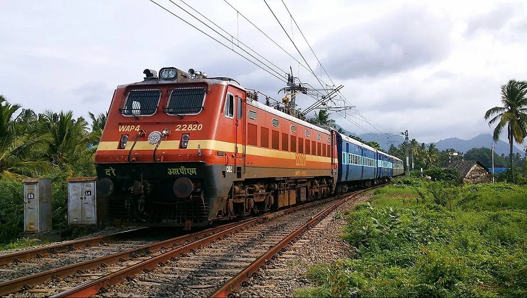Railways Registers Record Revenue of Rs 2.40 Lakh Crore in 2022-23