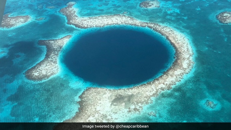 Enormous 900-Foot-Deep ‘Blue Hole’ Revealed in Western Caribbean