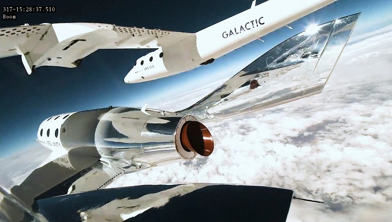 Virgin Galactic Flies Tourists to Space for the First Time