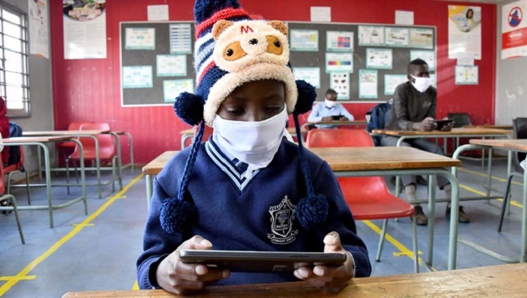 UNESCO Calls for Global Ban on Smartphones in Schools