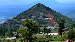 Indonesia’s Gunung Padang Could be the World’s Oldest Pyramid