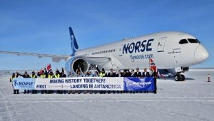 Historic Landing of Boeing 787 Dreamliner on Antarctica’s Blue Ice Runway