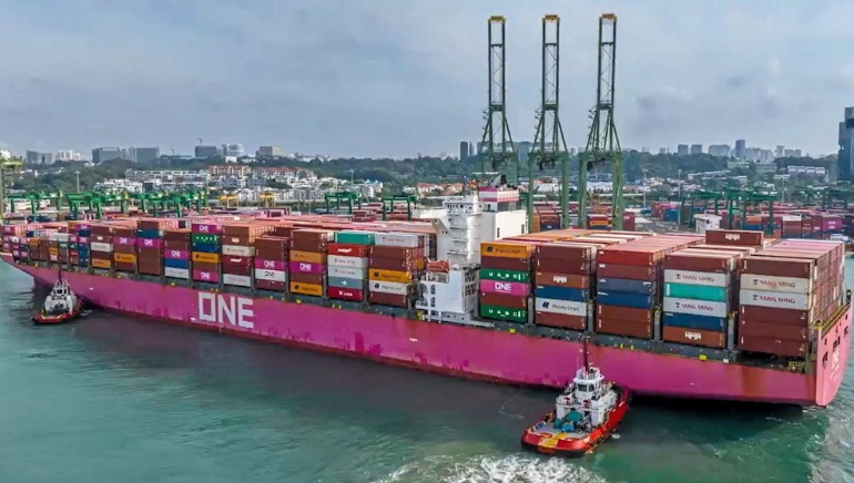 Singapore’s Port Sets New Record with 3 Billion Gross Tons in Vessel Arrivals for 2023