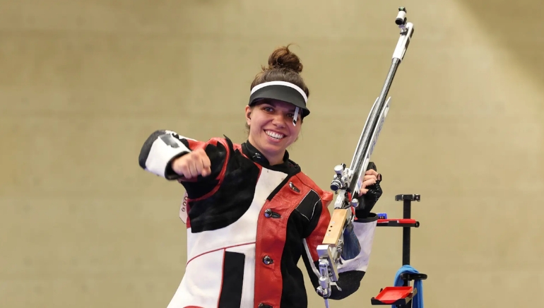 Chiara Leone Sets Olympic Record to Win Gold in Women’s 50m Rifle 3 Positions