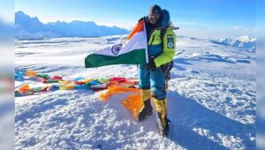 Sheetal Raj Becomes First Indian Woman to Scale Mt. Cho Oyu