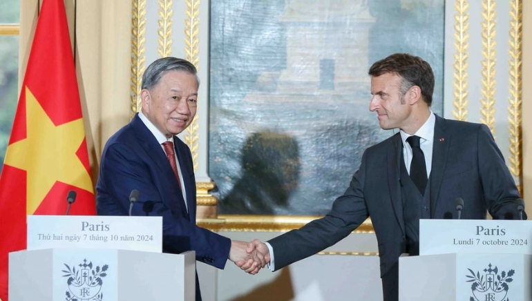 Vietnam and France Boost Relations to Comprehensive Strategic Partnership