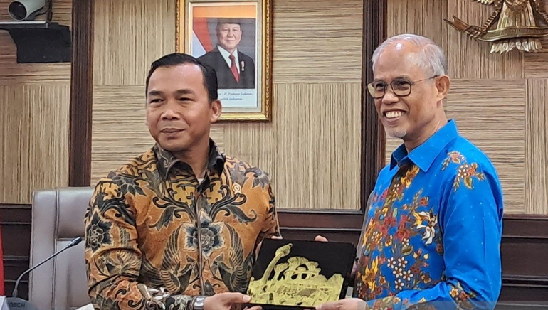 Indonesia, Singapore to Strengthen Ties for Family Welfare and Development