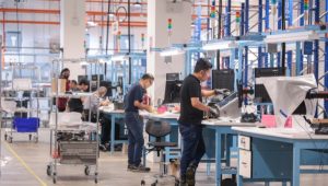 Singapore’s Manufacturing Sector Sees 5.9% Growth in April, Driven by Aerospace and Electronics