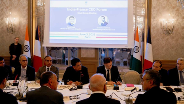 Piyush Goyal Discusses India’s Shipping Sector Growth with Singapore’s Gan Kim Yong