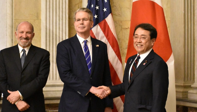Japan, US Resume Intensive Trade Talks Ahead of G7 Meeting