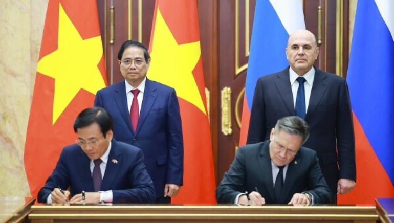Vietnam and Russia Sign Deal to Build Nuclear Power Plant in Vietnam