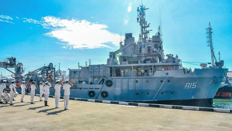 INS Nireekshak arrives in Colombo for India–Sri Lanka diving exercise