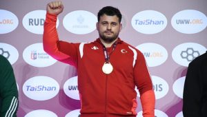 Riza Kayaalp Wins 13th European Gold to Become Wrestling’s Record Holder