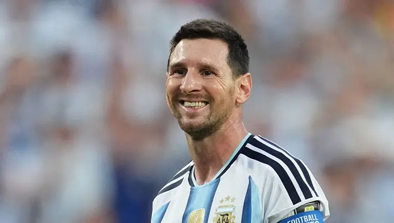 Messi “assists” Argentina to Beat England and reach the final